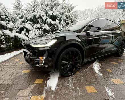 Чорний Тесла Модель Х, об'ємом двигуна 0 л та пробігом 33 тис. км за 30800 $, фото 7 на Automoto.ua