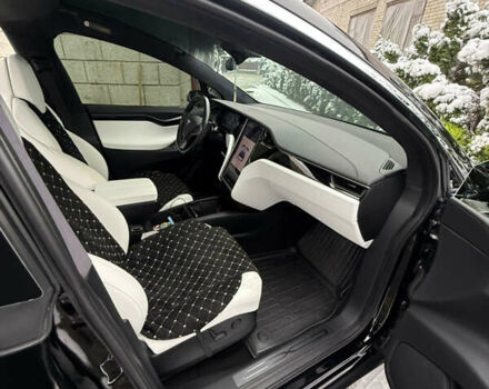 Чорний Тесла Модель Х, об'ємом двигуна 0 л та пробігом 33 тис. км за 30800 $, фото 17 на Automoto.ua