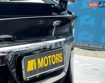 Черный Тесла Модель Х, объемом двигателя 0 л и пробегом 94 тыс. км за 26800 $, фото 24 на Automoto.ua