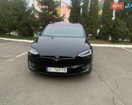 Черный Тесла Модель Х, объемом двигателя 0 л и пробегом 93 тыс. км за 28900 $, фото 3 на Automoto.ua
