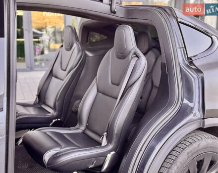 Черный Тесла Модель Х, объемом двигателя 0 л и пробегом 104 тыс. км за 34500 $, фото 10 на Automoto.ua