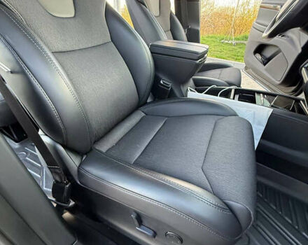 Черный Тесла Модель Х, объемом двигателя 0 л и пробегом 63 тыс. км за 28000 $, фото 27 на Automoto.ua