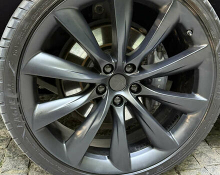 Черный Тесла Модель Х, объемом двигателя 0 л и пробегом 81 тыс. км за 36500 $, фото 13 на Automoto.ua