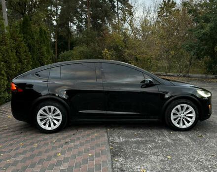 Черный Тесла Модель Х, объемом двигателя 0 л и пробегом 78 тыс. км за 31000 $, фото 32 на Automoto.ua