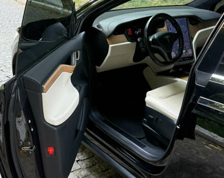 Черный Тесла Модель Х, объемом двигателя 0 л и пробегом 81 тыс. км за 36500 $, фото 22 на Automoto.ua