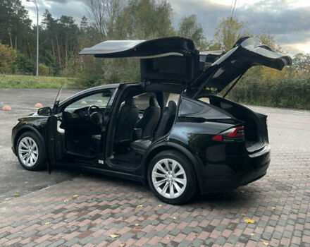 Черный Тесла Модель Х, объемом двигателя 0 л и пробегом 78 тыс. км за 31000 $, фото 4 на Automoto.ua