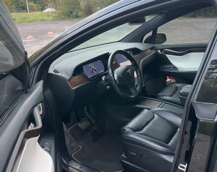 Черный Тесла Модель Х, объемом двигателя 0 л и пробегом 78 тыс. км за 31000 $, фото 7 на Automoto.ua