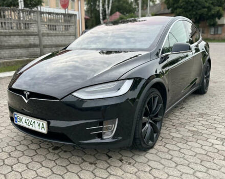 Черный Тесла Модель Х, объемом двигателя 0 л и пробегом 60 тыс. км за 49999 $, фото 3 на Automoto.ua