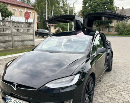 Черный Тесла Модель Х, объемом двигателя 0 л и пробегом 60 тыс. км за 49999 $, фото 28 на Automoto.ua