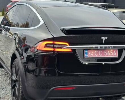 Чорний Тесла Модель Х, об'ємом двигуна 0 л та пробігом 68 тис. км за 31000 $, фото 6 на Automoto.ua