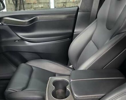 Чорний Тесла Модель Х, об'ємом двигуна 0 л та пробігом 68 тис. км за 31000 $, фото 19 на Automoto.ua