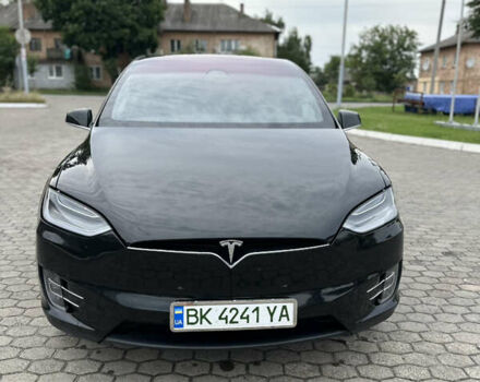 Черный Тесла Модель Х, объемом двигателя 0 л и пробегом 60 тыс. км за 49999 $, фото 2 на Automoto.ua