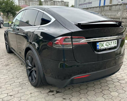 Черный Тесла Модель Х, объемом двигателя 0 л и пробегом 60 тыс. км за 49999 $, фото 6 на Automoto.ua