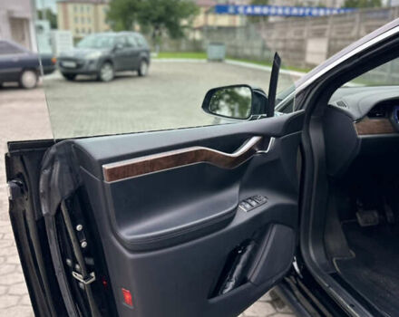 Черный Тесла Модель Х, объемом двигателя 0 л и пробегом 60 тыс. км за 49999 $, фото 22 на Automoto.ua