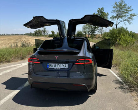 Чорний Тесла Модель Х, об'ємом двигуна 0 л та пробігом 84 тис. км за 49000 $, фото 2 на Automoto.ua