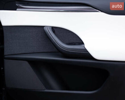 Чорний Тесла Модель Х, об'ємом двигуна 0 л та пробігом 32 тис. км за 65000 $, фото 34 на Automoto.ua