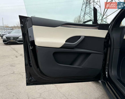 Чорний Тесла Модель Х, об'ємом двигуна 0 л та пробігом 15 тис. км за 42500 $, фото 15 на Automoto.ua