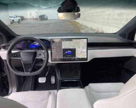 Чорний Тесла Модель Х, об'ємом двигуна 0 л та пробігом 10 тис. км за 20000 $, фото 9 на Automoto.ua