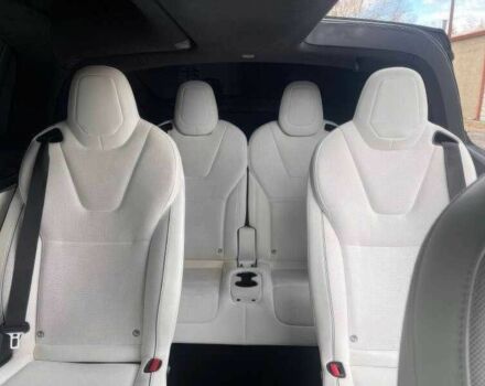 Чорний Тесла Модель Х, об'ємом двигуна 0 л та пробігом 10 тис. км за 20000 $, фото 10 на Automoto.ua