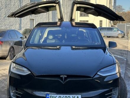 Черный Тесла Модель Х, объемом двигателя 0 л и пробегом 172 тыс. км за 17500 $, фото 1 на Automoto.ua