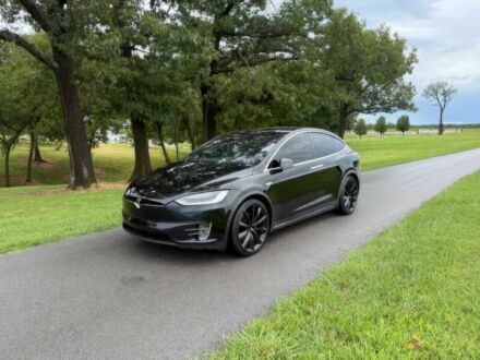Тесла Модель Х 2016 в Луцке на Automoto.ua Черный Тесла Модель Х, объемом двигателя 0 л и пробегом 88 тыс. км за 18800 $, фото 1 на Automoto.ua