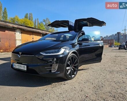 Черный Тесла Модель Х, объемом двигателя 0 л и пробегом 170 тыс. км за 31000 $, фото 1 на Automoto.ua