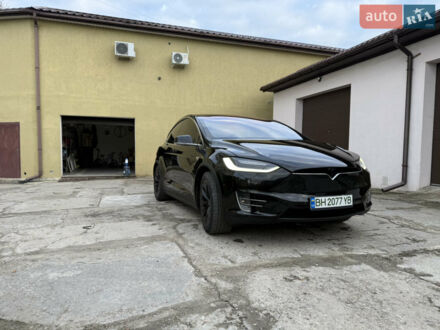 Черный Тесла Модель Х, объемом двигателя 0 л и пробегом 160 тыс. км за 21000 $, фото 1 на Automoto.ua