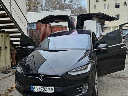 Черный Тесла Модель Х, объемом двигателя 0 л и пробегом 212 тыс. км за 21000 $, фото 1 на Automoto.ua