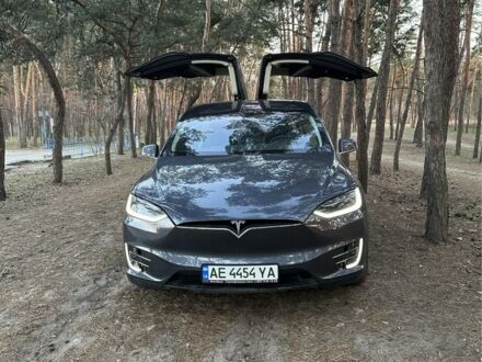 Черный Тесла Модель Х, объемом двигателя 0 л и пробегом 250 тыс. км за 20964 $, фото 1 на Automoto.ua