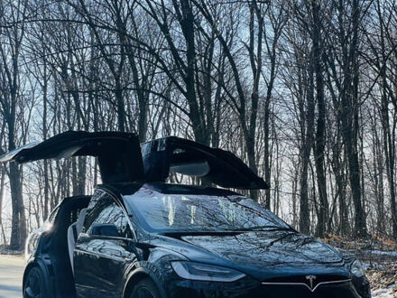 Черный Тесла Модель Х, объемом двигателя 0 л и пробегом 120 тыс. км за 40000 $, фото 1 на Automoto.ua