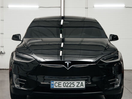 Черный Тесла Модель Х, объемом двигателя 0 л и пробегом 68 тыс. км за 27000 $, фото 1 на Automoto.ua