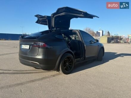 Черный Тесла Модель Х, объемом двигателя 0 л и пробегом 135 тыс. км за 28999 $, фото 1 на Automoto.ua