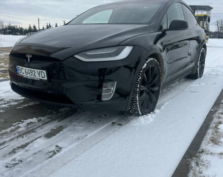 Черный Тесла Модель Х, объемом двигателя 0 л и пробегом 124 тыс. км за 22900 $, фото 1 на Automoto.ua