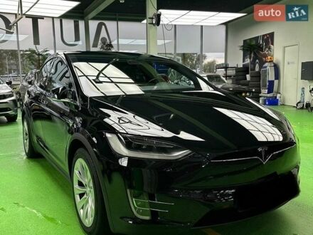 Черный Тесла Модель Х, объемом двигателя 0 л и пробегом 180 тыс. км за 27000 $, фото 1 на Automoto.ua