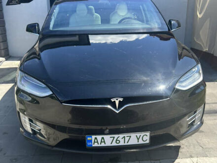 Черный Тесла Модель Х, объемом двигателя 0 л и пробегом 83 тыс. км за 41000 $, фото 1 на Automoto.ua