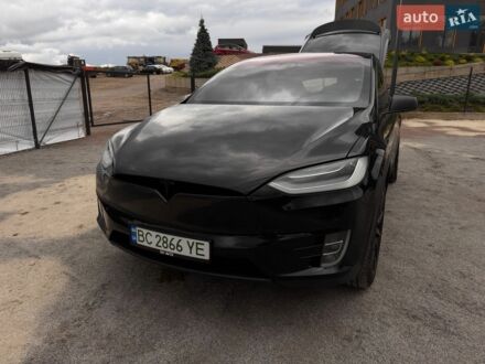 Черный Тесла Модель Х, объемом двигателя 0 л и пробегом 122 тыс. км за 33900 $, фото 1 на Automoto.ua