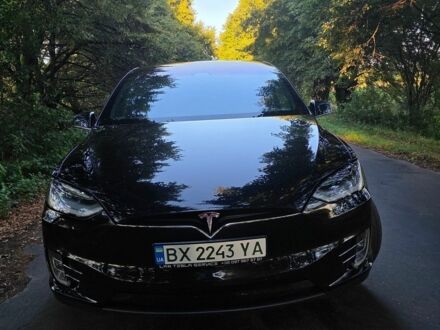 Черный Тесла Модель Х, объемом двигателя 0 л и пробегом 130 тыс. км за 31200 $, фото 1 на Automoto.ua