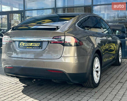 Тесла Модель Х 2016 в Ивано-Франковске на Automoto.ua Коричневый Тесла Модель Х, объемом двигателя 0 л и пробегом 108 тыс. км за 22500 $, фото 7 на Automoto.ua