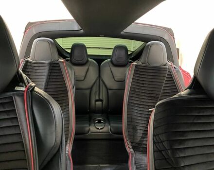 Красный Тесла Модель Х, объемом двигателя 0 л и пробегом 60 тыс. км за 33562 $, фото 2 на Automoto.ua