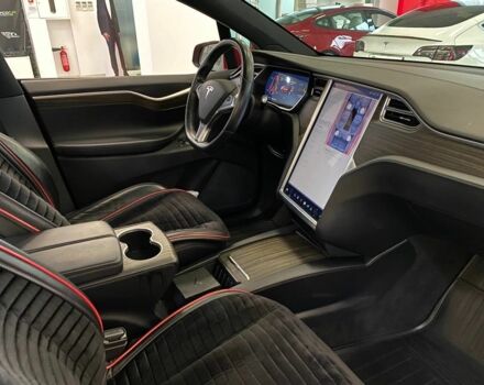 Красный Тесла Модель Х, объемом двигателя 0 л и пробегом 60 тыс. км за 33562 $, фото 7 на Automoto.ua