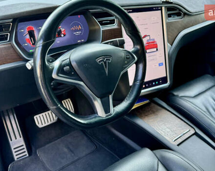 Тесла Модель Х 2016 в Киеве на Automoto.ua Красный Тесла Модель Х, объемом двигателя 0 л и пробегом 161 тыс. км за 23900 $, фото 10 на Automoto.ua