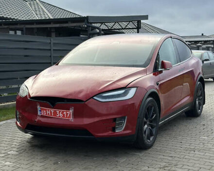 Красный Тесла Модель Х, объемом двигателя 0 л и пробегом 129 тыс. км за 15200 $, фото 1 на Automoto.ua