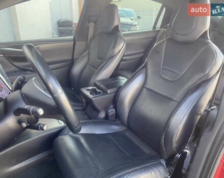 Красный Тесла Модель Х, объемом двигателя 0 л и пробегом 112 тыс. км за 22300 $, фото 23 на Automoto.ua