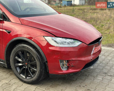 Красный Тесла Модель Х, объемом двигателя 0 л и пробегом 129 тыс. км за 15200 $, фото 5 на Automoto.ua