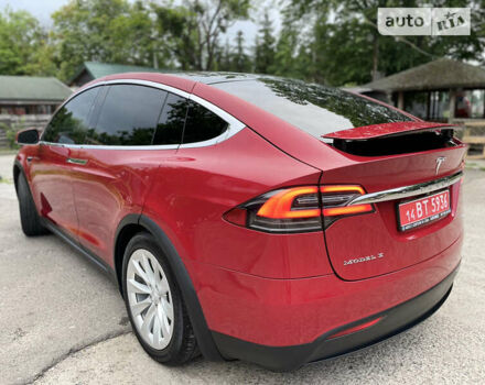 Красный Тесла Модель Х, объемом двигателя 0 л и пробегом 99 тыс. км за 30500 $, фото 52 на Automoto.ua