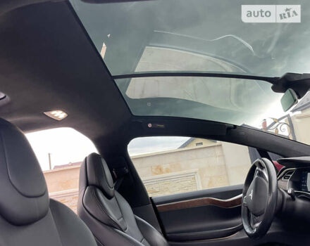 Красный Тесла Модель Х, объемом двигателя 0 л и пробегом 99 тыс. км за 30500 $, фото 11 на Automoto.ua