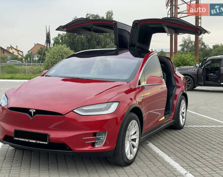 Красный Тесла Модель Х, объемом двигателя 0 л и пробегом 99 тыс. км за 30500 $, фото 63 на Automoto.ua