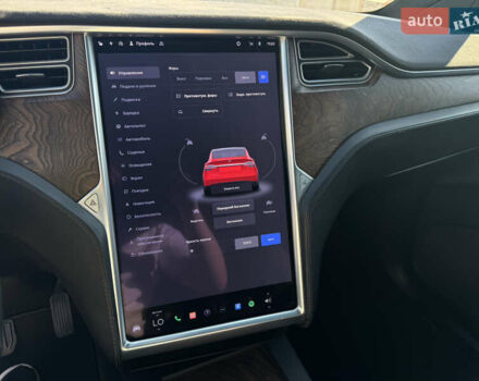 Красный Тесла Модель Х, объемом двигателя 0 л и пробегом 137 тыс. км за 25999 $, фото 20 на Automoto.ua