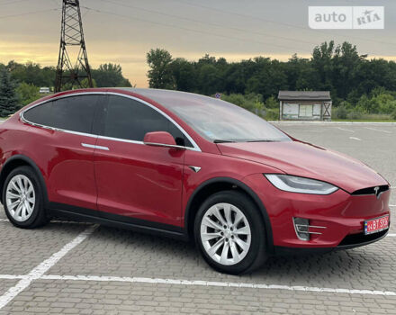 Красный Тесла Модель Х, объемом двигателя 0 л и пробегом 99 тыс. км за 30500 $, фото 55 на Automoto.ua