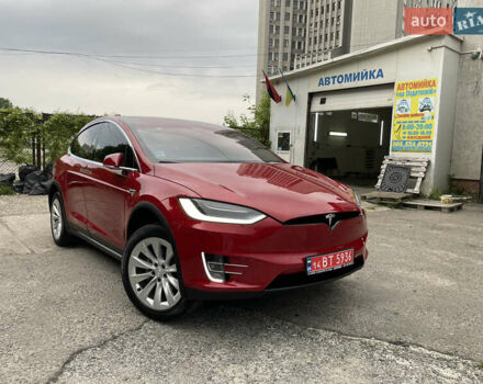 Красный Тесла Модель Х, объемом двигателя 0 л и пробегом 99 тыс. км за 30500 $, фото 32 на Automoto.ua